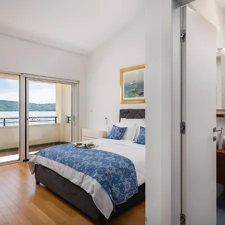 Luxury Maja Zablace *