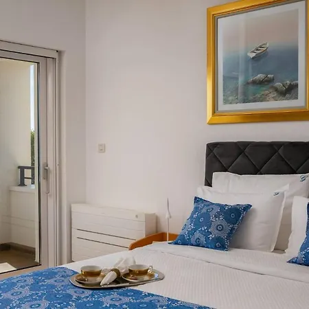 فيلة Luxury Maja Zablace شيبينيك