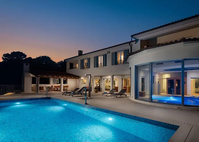 Luxury Maja Zablace *