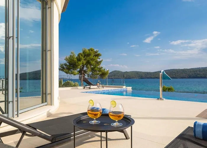 Luxury Maja Zablace *