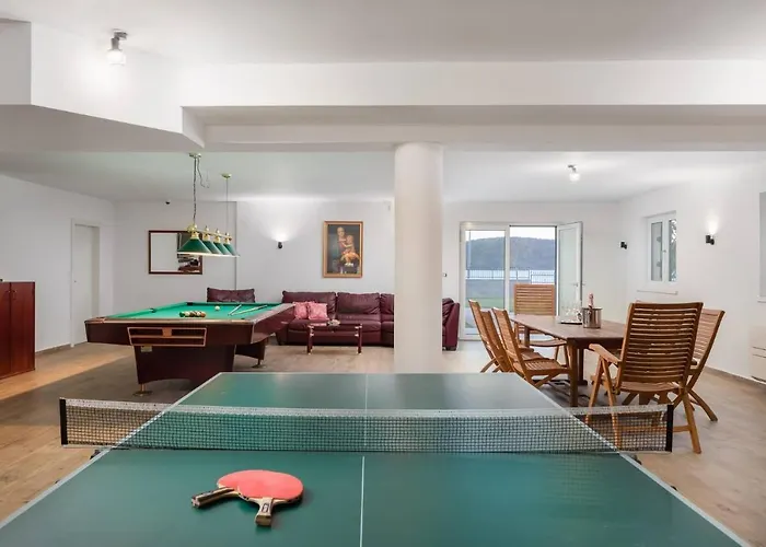 Luxury Maja Zablace וילה שיבניק