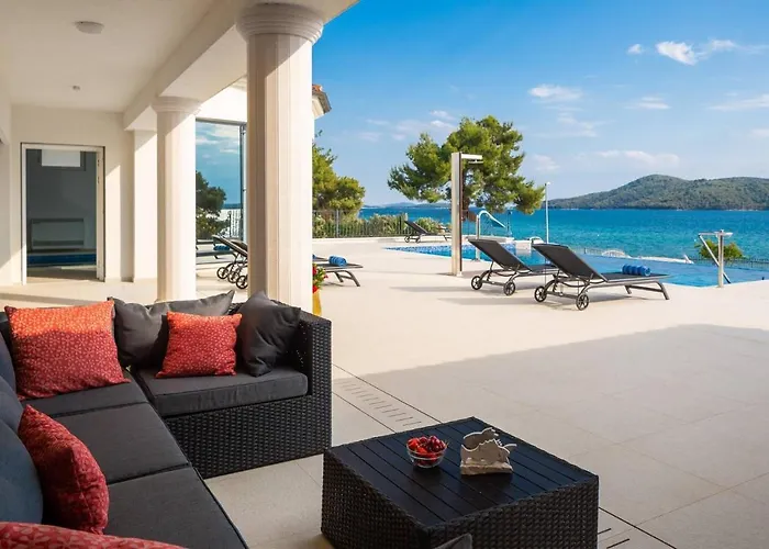 Luxury Maja Zablace שיבניק