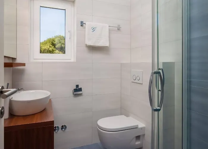 Luxury Maja Zablace שיבניק